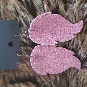 💛THANDMADE EARRINGS HANDCRAFTED PERIWINKLE PURPLE LEATHER ANGEL WING DANGLE